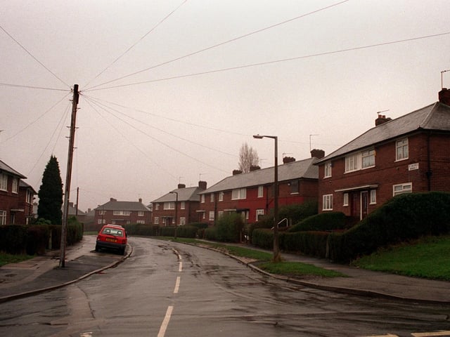 Share your memories of Gipton in the 1990s with Andrew Hutchinson via email at: andrew.hutchinson@jpress.co.uk or tweet him - @AndyHutchYPN