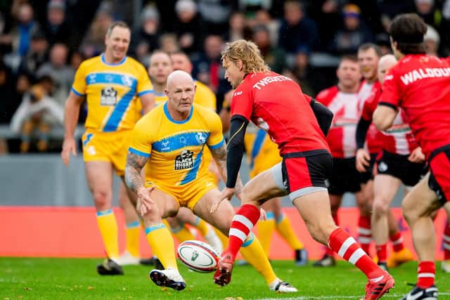 Former Leeds Rhinos legend Keith Senior takes on former England rugby union centre Billy Twelvetrees. Picture by Allan McKenzie/SWpix.com.