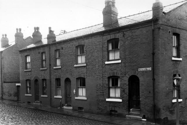 Number 6 Rothsay Mount is on the left, then 4 and 2 on the right. This is the corner with Rothsay Terrace. Pictured in September 1960.