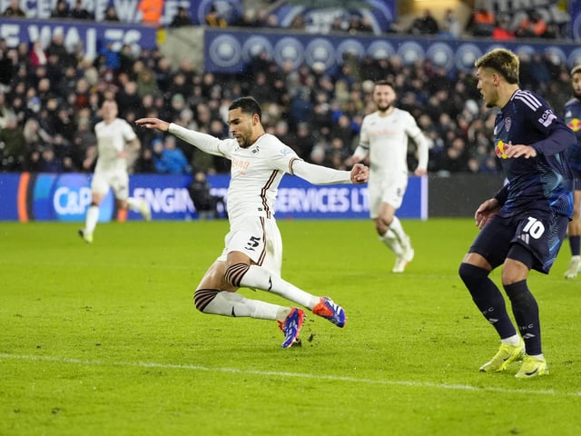 6 - Wasn't a factor all the time but there were some nice moments. Set up a chance for James. A couple of tidy passes. No chances of his own.