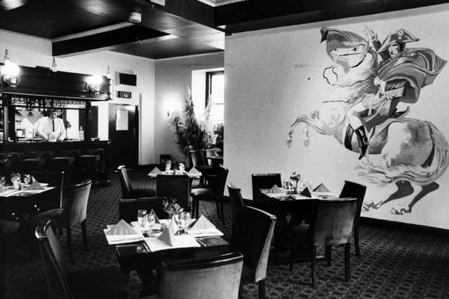 Did you enjoy a meal here back in the day? The new-style Bonapartes restaurant at the Wellesley Hotel in July 1984.