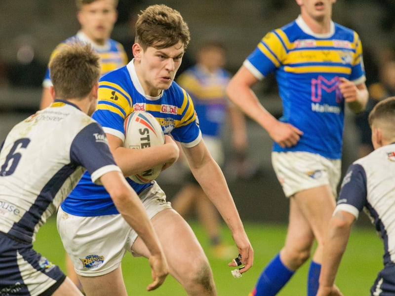 Age: 17; position: prop; community club: Lock Lane; signed until end of 2027.