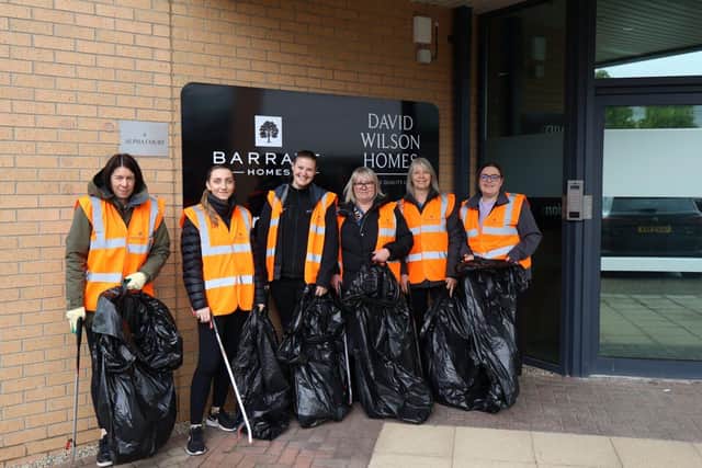 Barratt Homes volunteers
