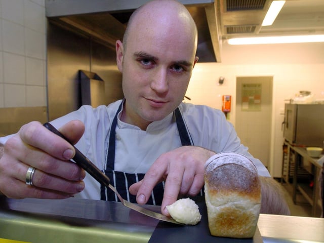 Enjoy these photo memories from around Leeds in 2004. PIC: Emma Nichols