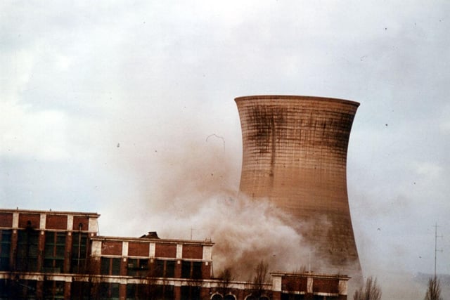 Kirkstall Power Station at the time of the demolition of the cooling tower in April 1979.