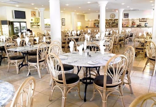 Quo Vadis Italian restaurant, Smyth Street, Wakefield: main restaurant area in 2007.