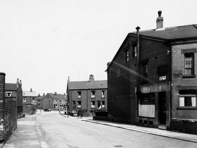Sunbeam Fish Shopon Rowland Road in August 1949. Westbourne Street is on the right with Sunbeam Street to the left.
