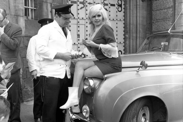Hollywood film star Jayne Mansfield was photographed outside Armley Prison, sitting on the bonnet of a Rolls Royce in April 1967. She was going on to perform at Batley Variety Club for £4,000 per week.
