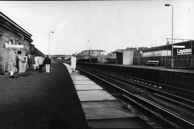 The booking hall and platform at Batley station in Febraury 1988.