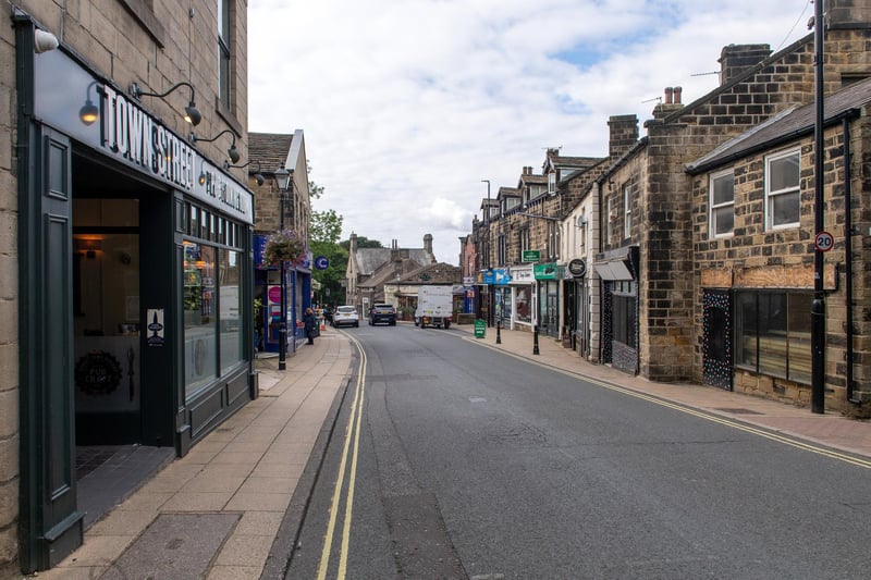 Just as the emphasis is placed on the wrong part of "Garforth", the same is true for "Horsforth", according to readers of the Yorkshire Evening Post. One reader said that the emphasis being put on the second part of the place name makes both towns "sound very posh".