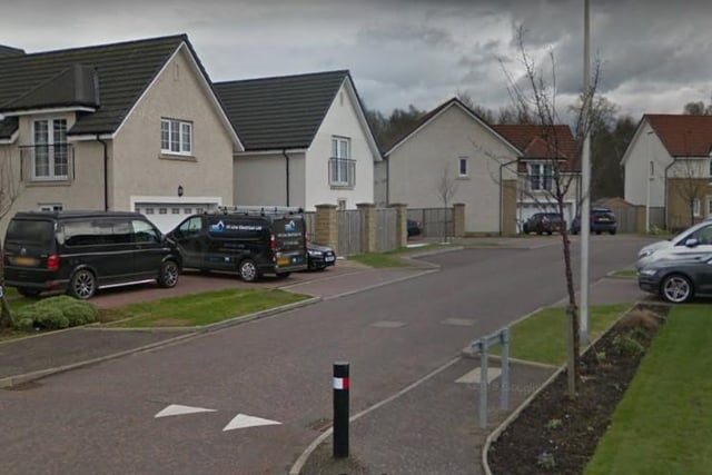 MacGregor Road, Falkirk
Number of house sales: 6
Average sale price: £358,665