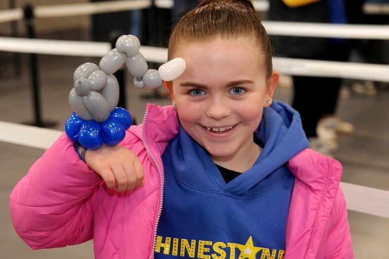 21 superb pictures of Leeds Rhinos fans at Headingley as 16,000 watch ...