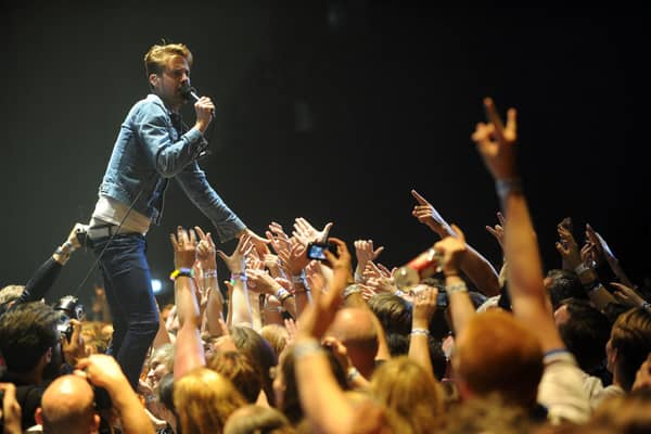 The Kaisers first took to the stage in September 2013 as part of their Souvenir Tour. The 18 song set list included Ruby and I Predict A Riot.