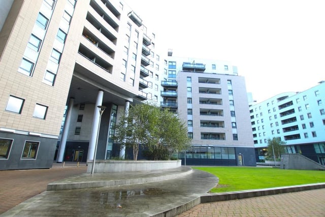 This one bedroom studio apartment is located within the convenient Gateway development on Marsh Lane, with easy access to the train station, bus station and motorway links out of the city centre. Onsite facilities include an onsite gymnasium, local convenience store, concierge service, secure fob entry and lift and stairs to all floors.