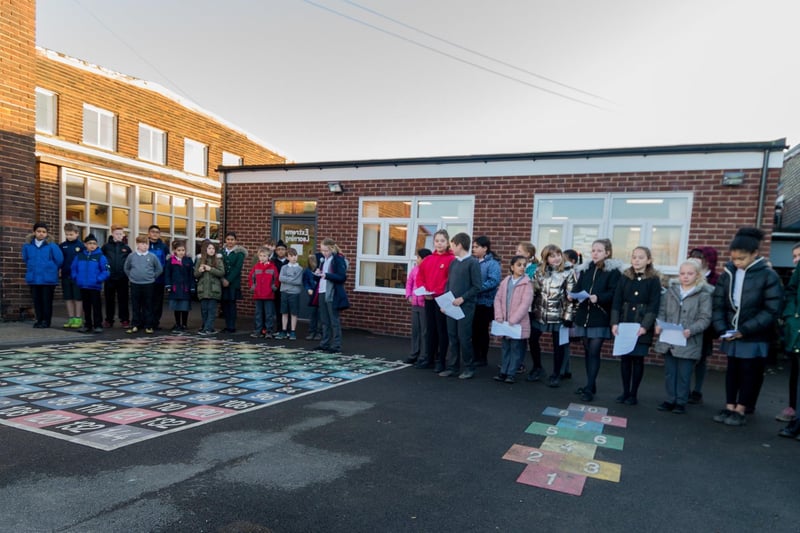 At Farsley Farfield Primary School, a total of 386.5 days were lost to illness in 2021/22, an average of 16.1 per teacher. 21 teachers took sickness absence, representing 87.5% of the workforce.