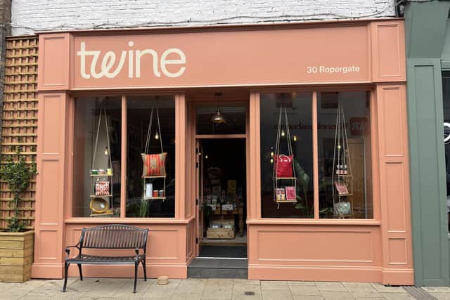 Twine on Ropergate, Pontefract