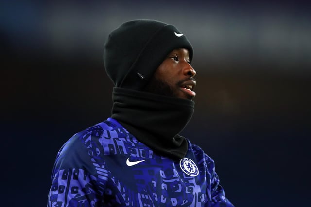 Newcastle boss Steve Bruce is hopeful of a loan move for Chelsea's 23-year-old England defender Fikayo Tomori. (Mail on Sunday)