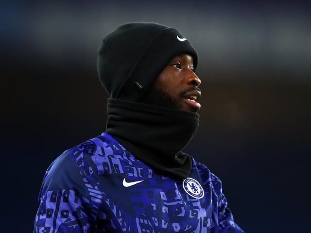 Newcastle boss Steve Bruce is hopeful of a loan move for Chelsea's 23-year-old England defender Fikayo Tomori. (Mail on Sunday)