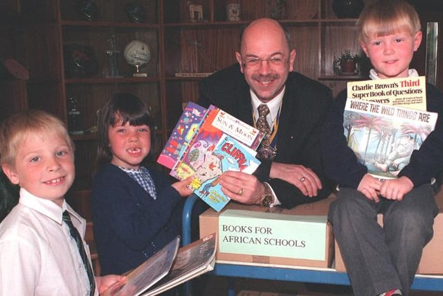 Children at Hatchell Wood School collected 632 books to donate to schools in Africa in 2000.
