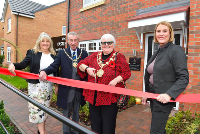 AH - Unsworth Sugden - Pontefract - 31.10.2025-062 (L-R) Katie Charlesworth (Sales and Marketing Director of Harron Homes), Consort Terry King, Madame Mayor Maureen Tennant-King and Sarah Marsden (Regional Managing Director of Harron Homes)