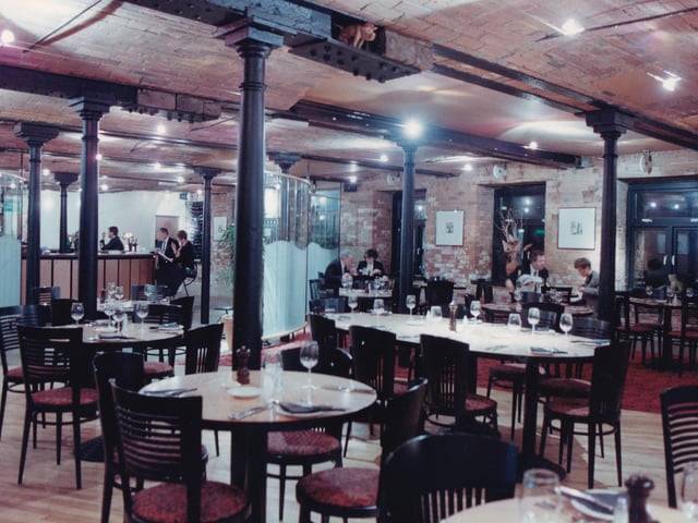 Does the inside of this city centre restaurant look familiar? Leodis pictured in February 1993.