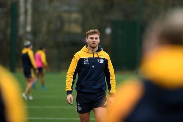The prop passed a head injury assessment playing for Halifax Panthers on dual-registration last weekend, but Leeds coach Rohan Smith said: "He has a sternum injury and was close to playing, but will have a week off."