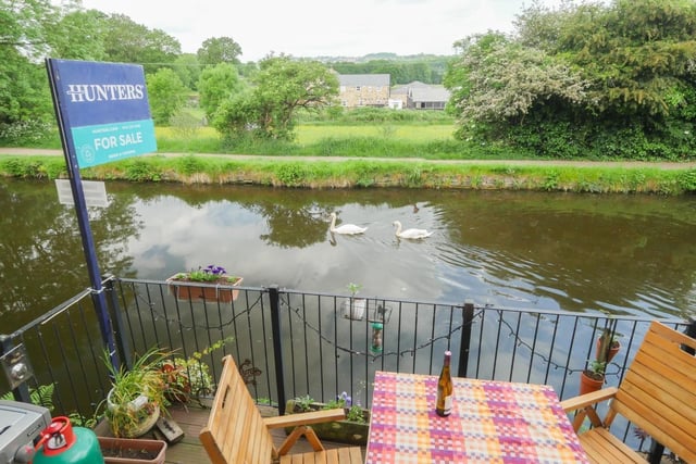The peaceful location by the side of the canal gives a relaxing feel to the home, with close access to village amenities and Rodley's nature reserve.