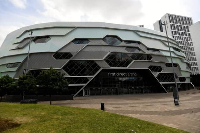 First Direct Bank Arena: Richard Ashcroft "reminds Leeds crowd AI will never be able to do what he does"