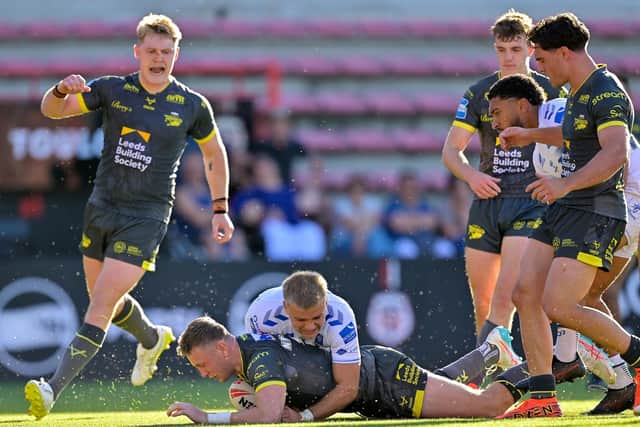 Harry Newman scores for Leeds Rhinos in last month's win at Toulouse, but the French side showed that evening what a threat they can be on attack, rattling up 24 points either side of half-time. Picture by Fabrice Rodriguez/SWpix.com