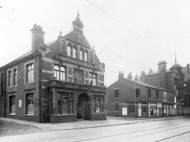 The Greyhound Inn pub and the shops just past Bath Street were due to be demolished as part of the slum clearance of the area. The York Road public library and swimming baths building, seen on the far right, was spared however and still stands today; it is now a listed building though in a derelict state.