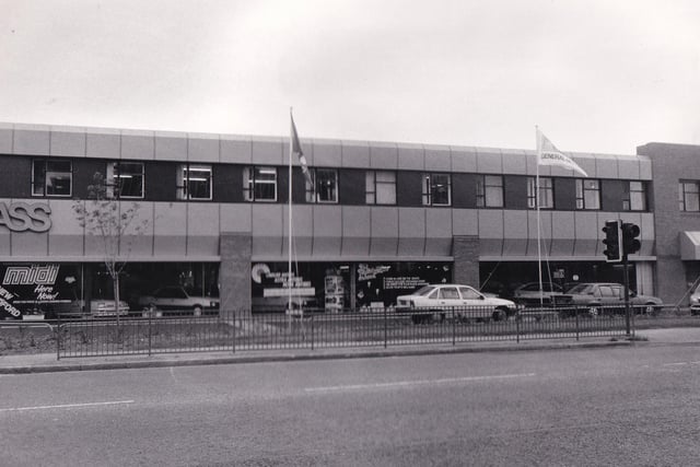 The refurbished new car salesroom at WASS in July 1986.