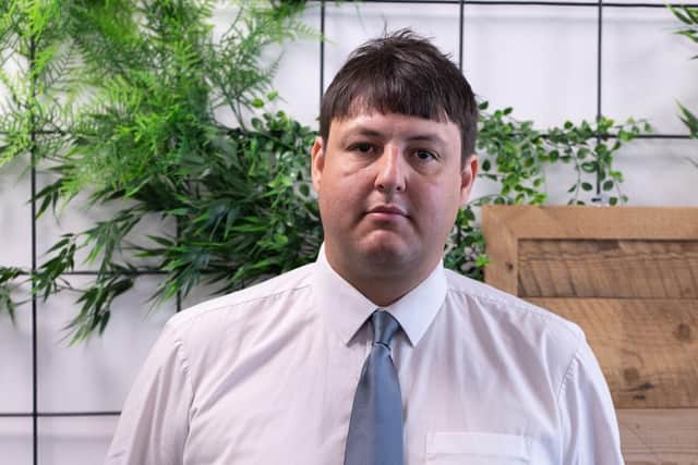 Award winning site manager, Tom Hemingway