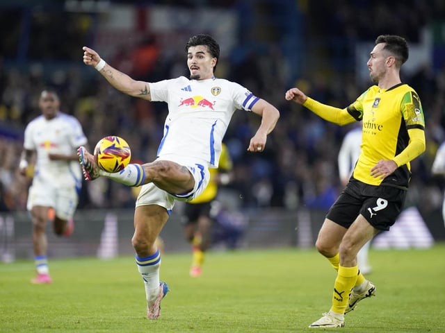 8 - One missed tackle aside he was comfortable all afternoon. Passed the ball well and kept Leeds ticking over in possession.