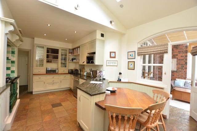 The property offers well-proportioned and versatile space, with many rooms having particularly high ceilings.