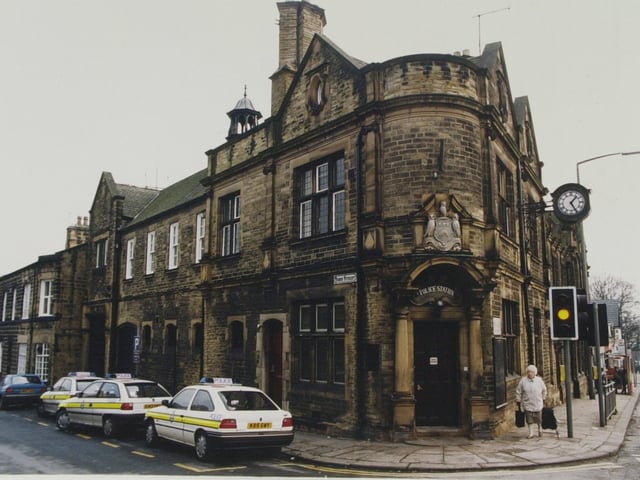 Enjoy these photo memories from around Leeds in 1994. PIC: YPN