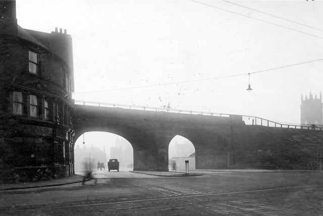 The  Lloyds Arms is to the left of this photo from November 1931. The landlord was Fred Blackburn. Railway bridge runs across the centre of the picture with the line running trains to and from Leeds City Station. Tramlines run along Duke Street. Church in distance to right.