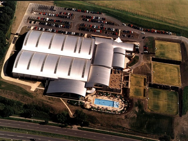 An aerial photo of David Lloyd Tennis Club in Moortown in October 1997.