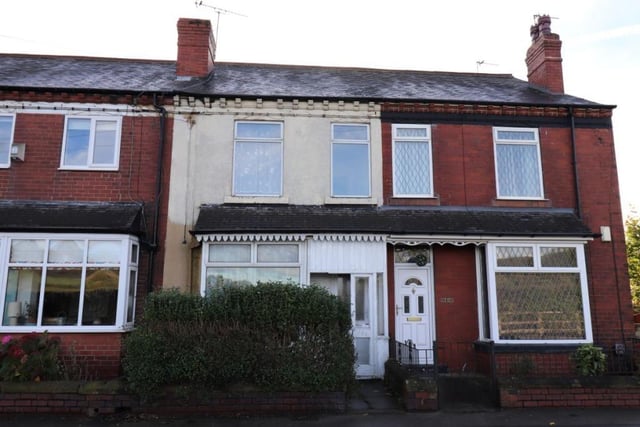 This two bedroom terraced property on Station Road in Kippax is a perfect investment for someone wanting to redecorate and add their own touch to a home. Benefitting from UPVC double glazed windows and a large back garden, this affordable house is worth the remodelling.