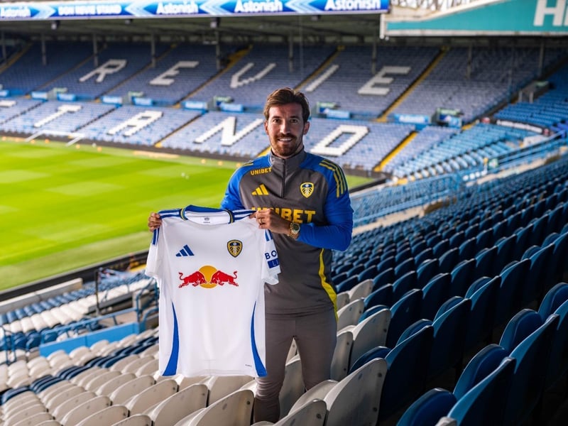 A very hard call between summer signing Rothwell and Ilia Gruev, both of whom have impressed in pre-season. Perhaps Rothwell will just about get the nod.