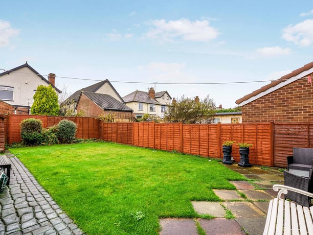 Situated to the east of Leeds, this wonderful home is close to many amenities including Temple Newsam House, Crossgates Shopping Centre and the Springs at Thorpe Park.