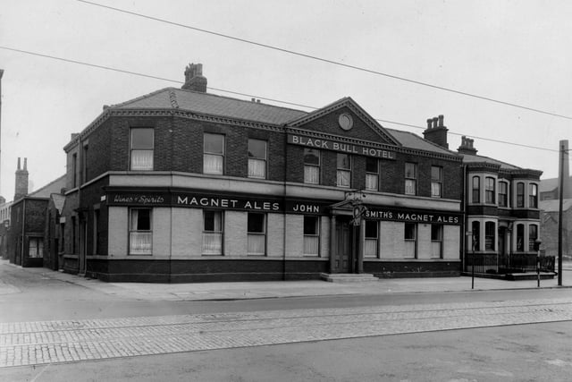 The Black Bull Hotel pictured in June 1951. The hotel is a Magnet and John Smiths brewery and has it written on the front of the building. The Prudential Assurance Co. Ltd, is visible on the right hand side of the photo.