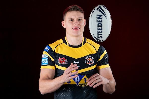 Didn’t have to do much for either of his two tries, but he was on the spot and the one on the half-time hooter was important 7