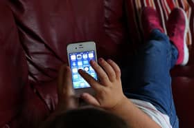Members of Leeds Youth Council have warned in a stark letter that young people are “silently struggling” as they battle with the consequences of social media on a daily basis.