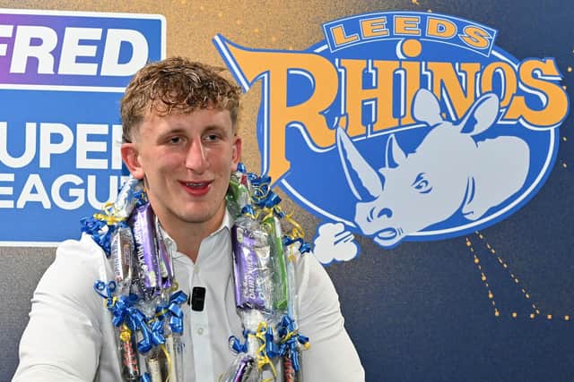 Zak Lloyd chats to the media after his debut in Leeds Rhinos' 46-0 win against Toulouse. Around his neck in an ula, a Samoan decorative necklace worn to celoebrate special occasions.    interviewed after his debut against Toulouse.Picture by Matthew Merrick/SWpix.com - 31/07/2026 - Rugby League - Betfred Super League Round 21 - Leeds Rhinos v Toulouse Olympique - AMT Headingley, Leeds, England - Leeds'