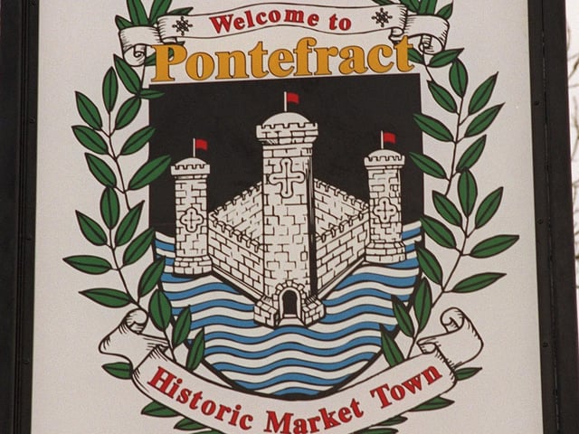 Share your memories of Pontefract in 1997 with Andrew Hutchinson via email at: andrew.hutchinson@jpress.co.uk or tweet him - @AndyHutchYPN