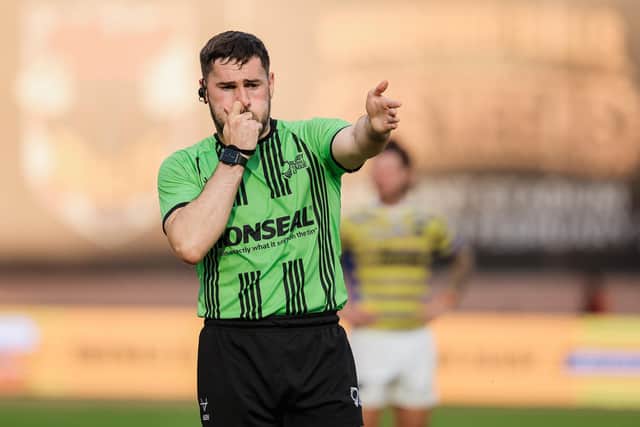 Referee Aaron Moore. Picture by Alex Whitehead/SWpix.com.