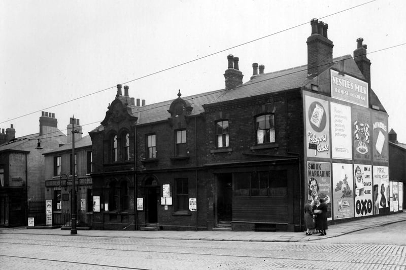 The Stad Hotel on York Road in Burmantofts pictured in November 1938.