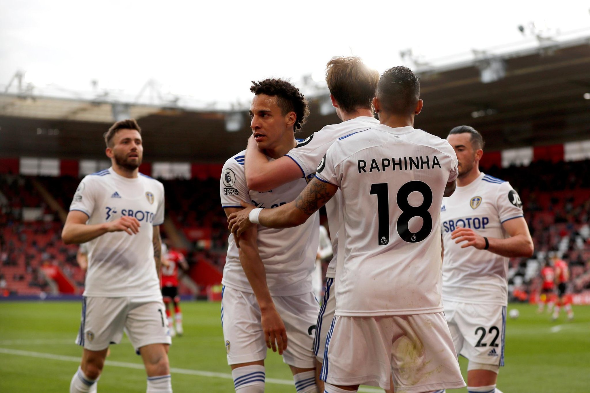 Mark Lawrenson reveals intriguing Leeds United scoreline prediction ahead of Southampton clash | Yorkshire Evening Post