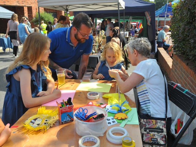 Children taking part in free art activities