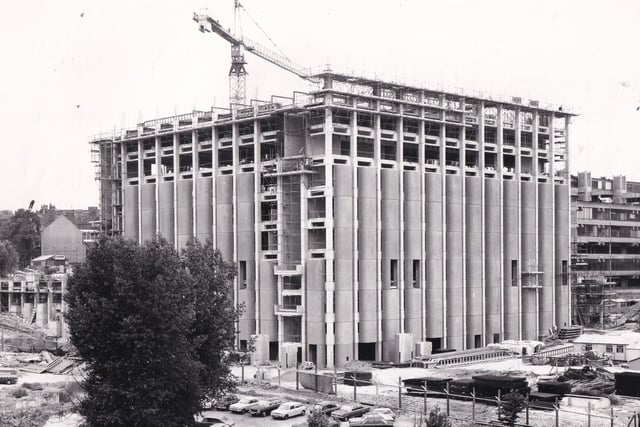 September 1975 and latest progress is shown on the new medical school being built for Leeds University. The building off Clarendon Road was due to be eight storeys high when completed, housing a dental hospital for outpatients and nine medical departments with a lecture theatre block. It was due to be completed in the summer of 1977.